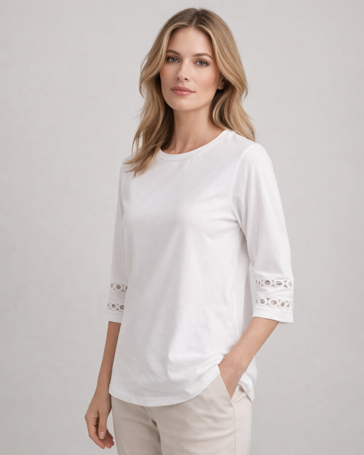 Women’s White Round Neck Top