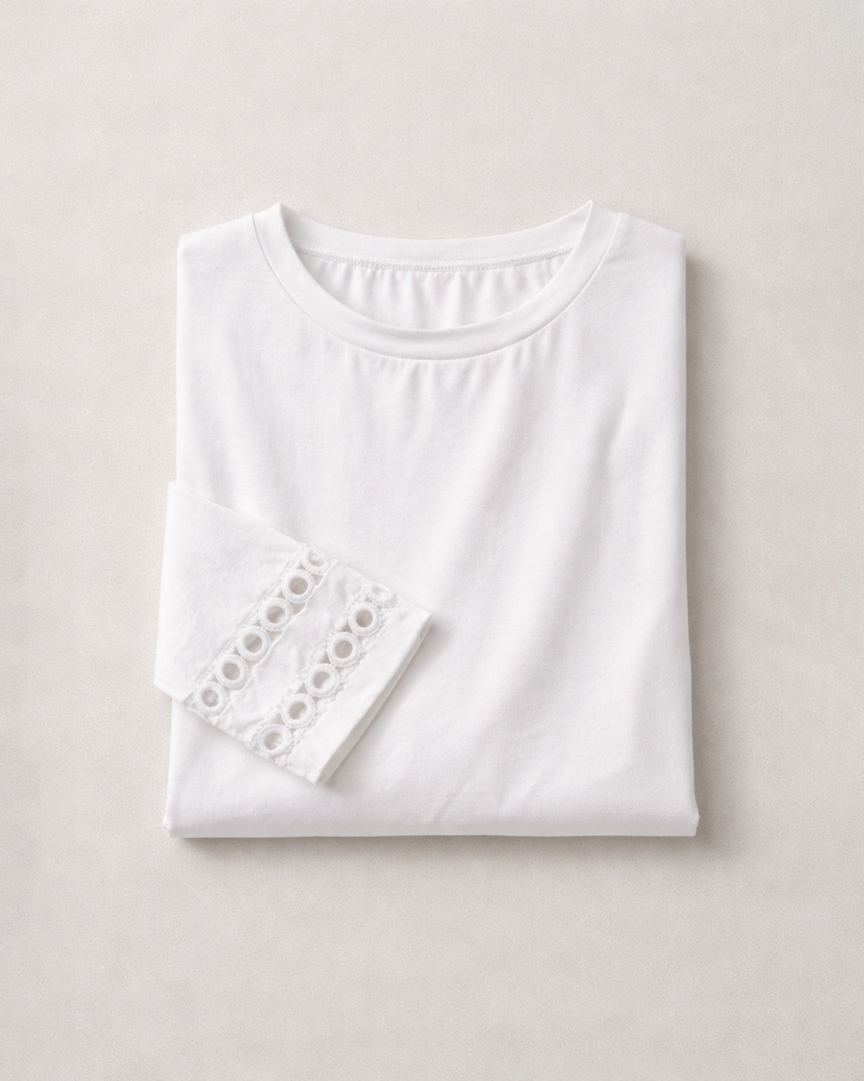 Women’s White Round Neck Top