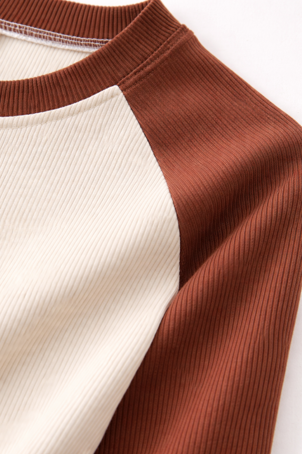 Women’s Long-Sleeve Raglan Ribbed Top