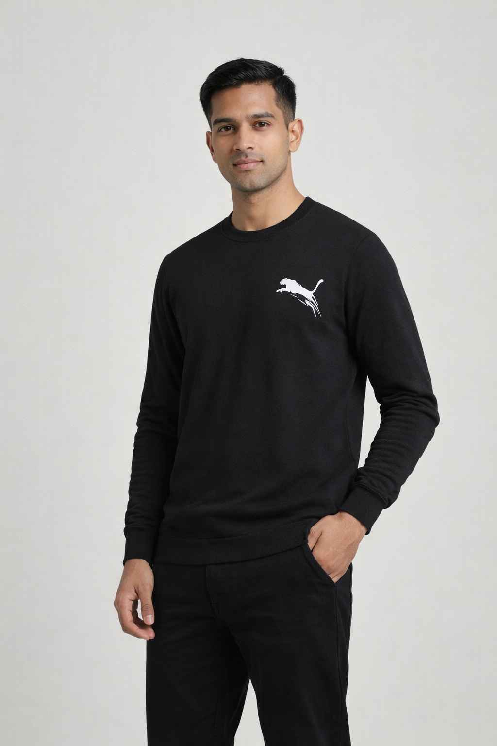 Men’s Solid Crew-Neck Sweatshirt
