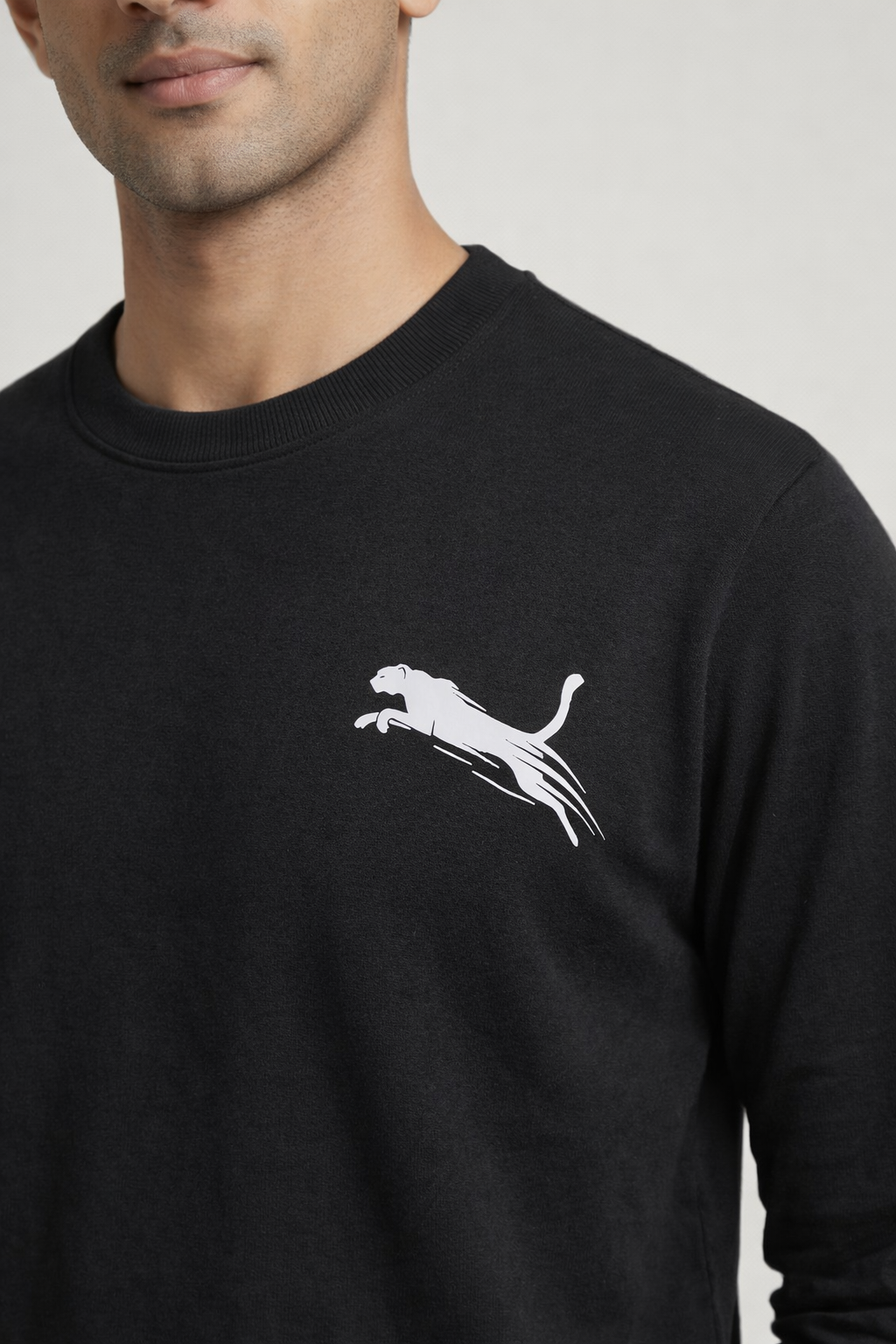 Men’s Solid Crew-Neck Sweatshirt