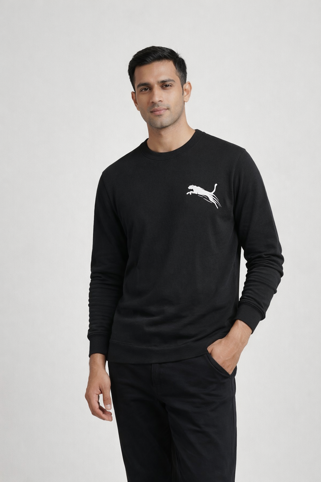 Men’s Solid Crew-Neck Sweatshirt